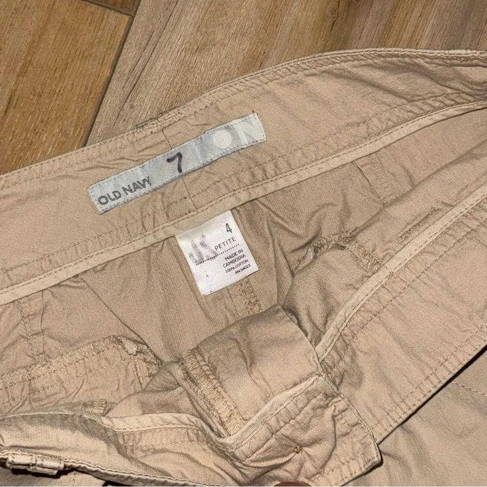 Old Navy Tan Mini Skirt 4P Petite Khaki Woman’s and Teen Skirt Mid Thigh
